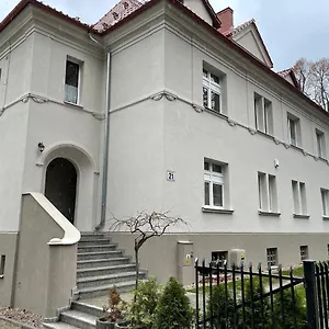 https://pokoje-gocinne-pitka.gdanskhotel.org